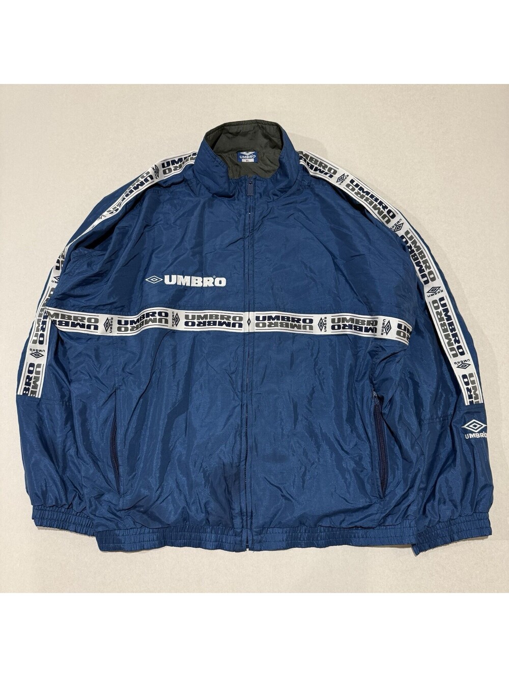 Vintage 90s Rare Umbro Windbreaker Jacker Size Extra Large Men’s